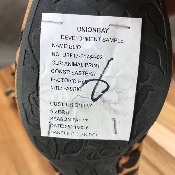 UnionBay Leopard Print Block Heel Chelsea Boots Womens Size 6 - Picture 6 of 7